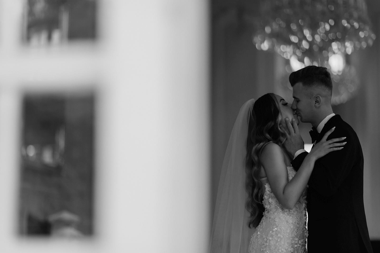 pałac w Kurozwękach fotografia ślubna Tarnów